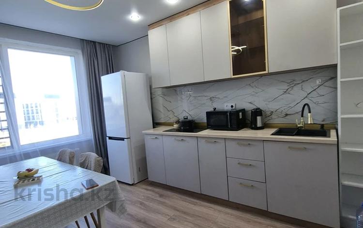 2-комнатная квартира · 57 м² · 4/9 этаж, Е 103 5 за 250 000 ₸ в Астане, Нура р-н — фото 2