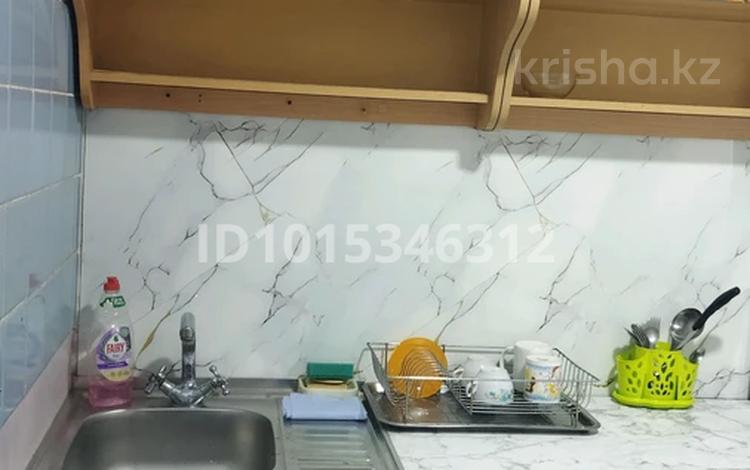 3-комнатная квартира · 64 м² · 1/5 этаж, Радостовца 15 — Розыбакиева-Толи би за 350 000 ₸ в Алматы, Алмалинский р-н — фото 2