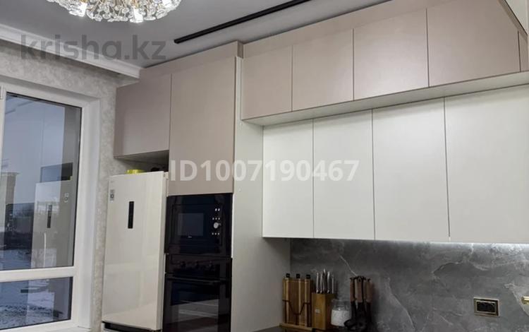 1-комнатная квартира · 39.5 м² · 3/12 этаж, мкр Акжайык, Байдибек би 113/2 за 230 000 ₸ в Шымкенте, Абайский р-н — фото 2