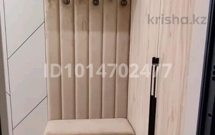 2-комнатная квартира · 51.4 м² · 9/15 этаж, Жандосова 94/8 за 380 000 ₸ в Алматы, Бостандыкский р-н — фото 2