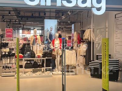 Офисы, магазины и бутики, общепит, салоны красоты, развлечения, кабинеты и рабочие места, студии · 16000 м² за 300 000 〒 в Астане, р-н Байконур