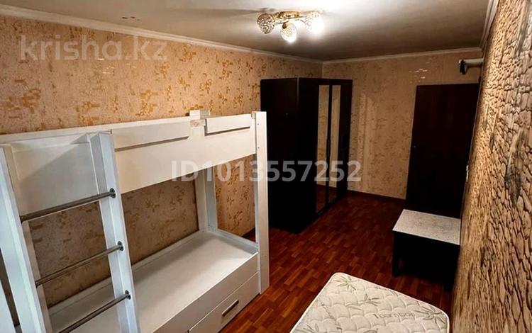 3-комнатная квартира · 57.1 м² · 4/5 этаж, Майкудук, Майкудук, 12й микрорайон 34 — Остановка кольцевая за 14 млн ₸ в Караганде, Алихана Бокейханова р-н — фото 2