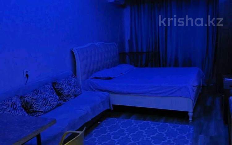 1-комнатная квартира · 40 м² · 3/12 этаж, Шевченко 85 — Сейфуллина за 12 000 ₸ в Алматы, Алмалинский р-н — фото 17