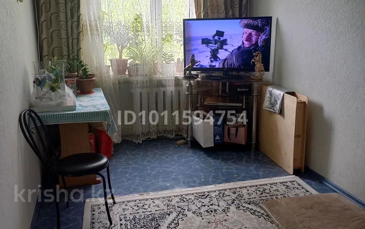 2-бөлмелі пәтер · 41 м² · 2/5 қабат, мкр Шанхай 57 а, бағасы: 10 млн ₸ в Актобе — фото 2