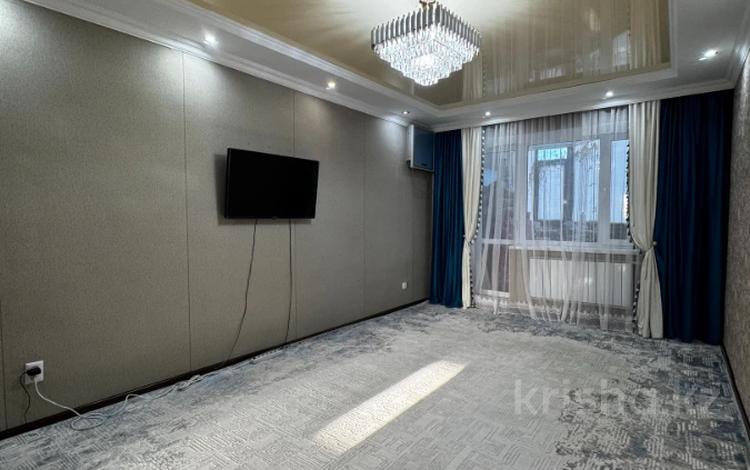 3-бөлмелі пәтер · 86.4 м² · 8/9 қабат, Алтын орда ш/а., мангилик ел, бағасы: 30 млн ₸ в Актобе, мкр. Алтын орда — фото 3