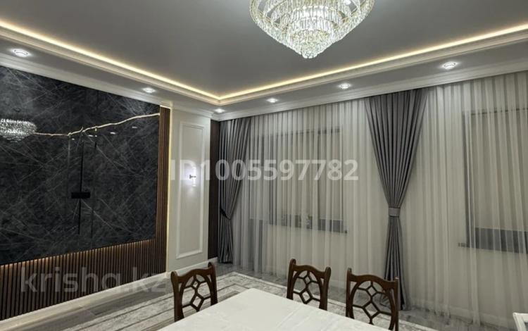 4-комнатная квартира · 174 м² · 2/2 этаж, Д. Баянова 194В за 52 млн 〒 в Таразе — фото 2