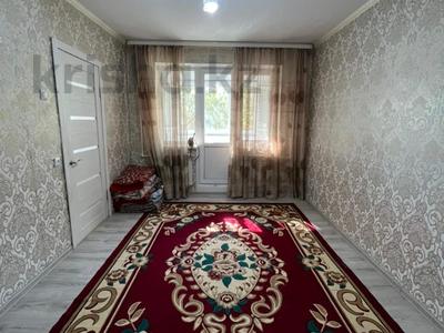 3-комнатная квартира · 49 м² · 3/5 этаж, мкр 5, есет батыра за 13.5 млн ₸ в Актобе
