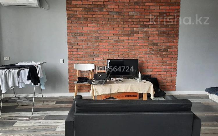 2 бөлме · 58 м² · 3/5 қабат, Қазақфильм ш/а. 12, бағасы: 50 000 ₸ в Алматы, Бостандыкский р-н — фото 2