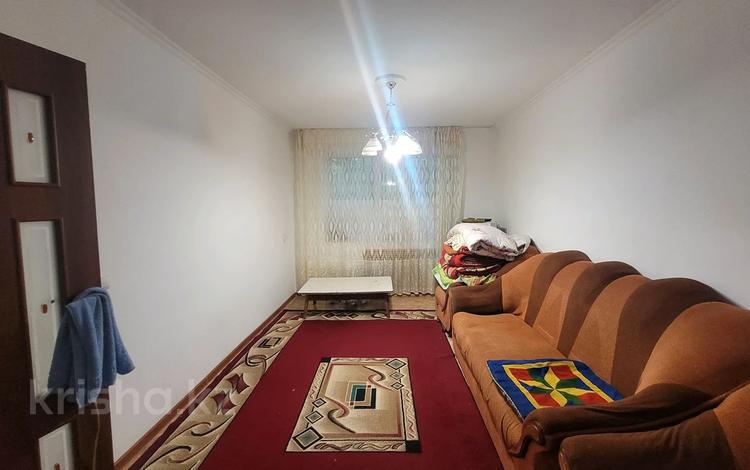 2-комнатная квартира, 45 м², 1/5 этаж, Самал за 12.5 млн 〒 в Таразе — фото 2
