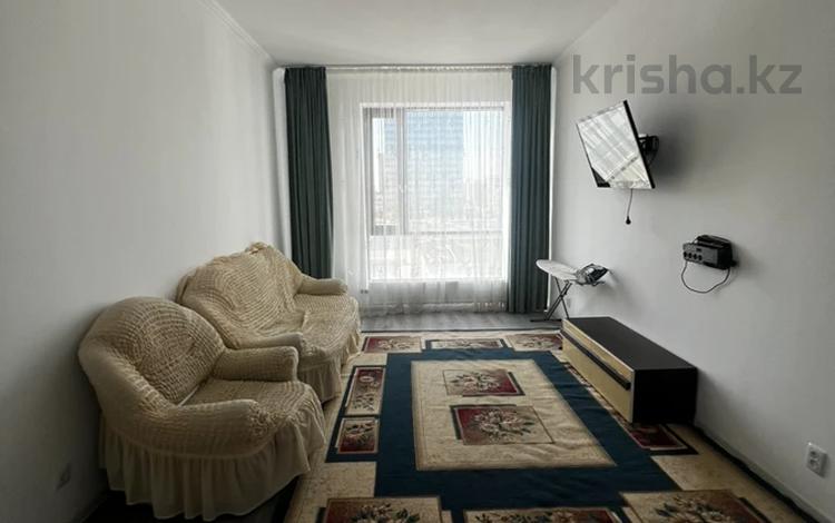 2-бөлмелі пәтер · 60 м² · 4/10 қабат, Абикен Бектуров 1/2, бағасы: 350 000 ₸ в Астане, Есильский р-н — фото 2