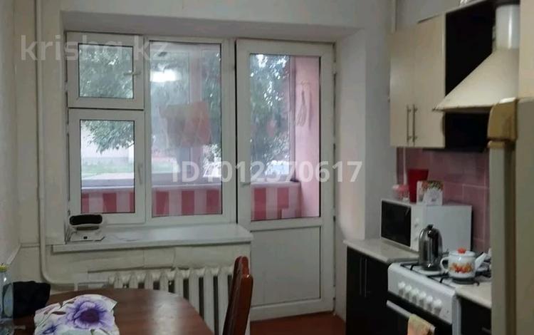 1-бөлмелі пәтер · 41 м² · 1/9 қабат, мкр Северо-Восток 20, бағасы: 11.5 млн ₸ в Уральске — фото 2