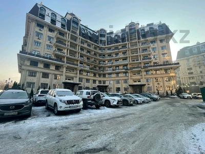 4-комнатная квартира, 136 м², 6/8 этаж, Омаровой 37 за 100 млн 〒 в Алматы, Медеуский р-н