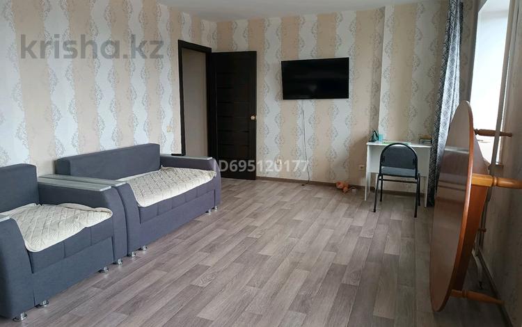 1-комнатная квартира, 45.2 м², 6/10 этаж, бекхожина 9 за 18 млн 〒 в Павлодаре — фото 2
