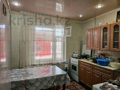 Продажа квартир в Западно-Казахстанской обл.: 2-комнатная квартира · 45 м² · 4/5 этаж, Зачаганск 20 школа за 13.5 млн 〒 2-комнатная квартира · 45 м² · 4/5 этаж, Зачаганск 20 школа за 13.5 млн 〒 в Уральске