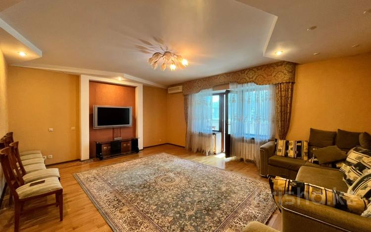 4-комнатная квартира · 263 м² · 1/3 этаж, мкр 8, Молдагуловой за 70 млн ₸ в Актобе — фото 2