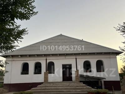 Отдельный дом · 5 комнат · 180 м² · 14 сот., мкр Акжар за 30 млн ₸ в Шымкенте, Абайский р-н