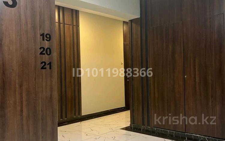2-бөлмелі пәтер · 70 м² · 3/4 қабат, 37, бағасы: 20 млн ₸ в  — фото 2