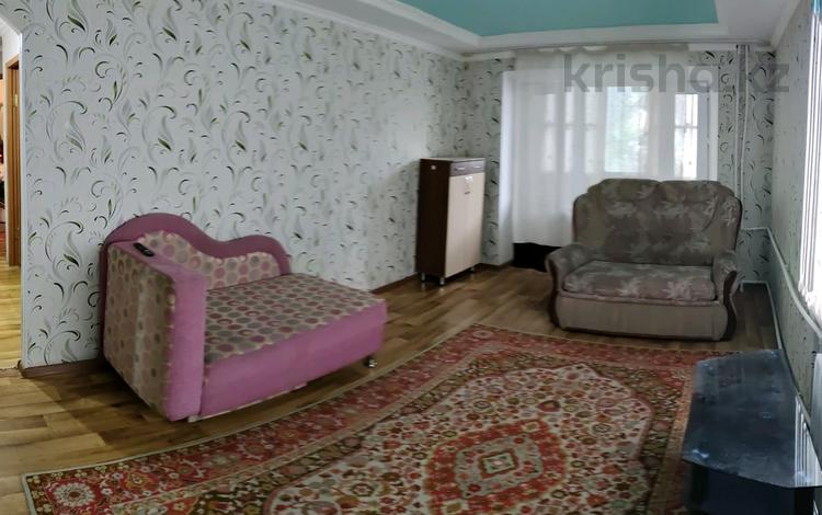 1-комнатная квартира, 33 м², 2/5 этаж посуточно, проспект Республики 25 за 7 000 〒 в Темиртау — фото 8
