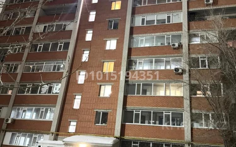 2-бөлмелі пәтер · 56.5 м² · 2/9 қабат, Алтын орда ш/а., Мангилик ел 15б, бағасы: 22.5 млн ₸ в Актобе, мкр. Алтын орда — фото 3