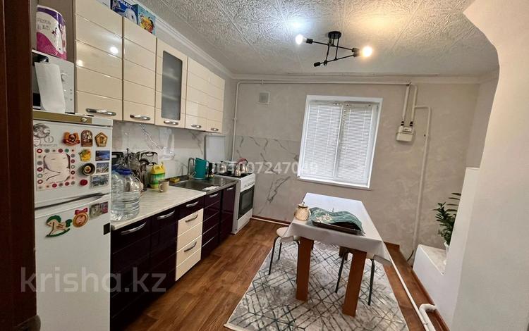2-бөлмелі пәтер · 42 м² · 1/2 қабат, Садовая, бағасы: 8.5 млн ₸ в Актобе, жилой массив Жилянка — фото 2
