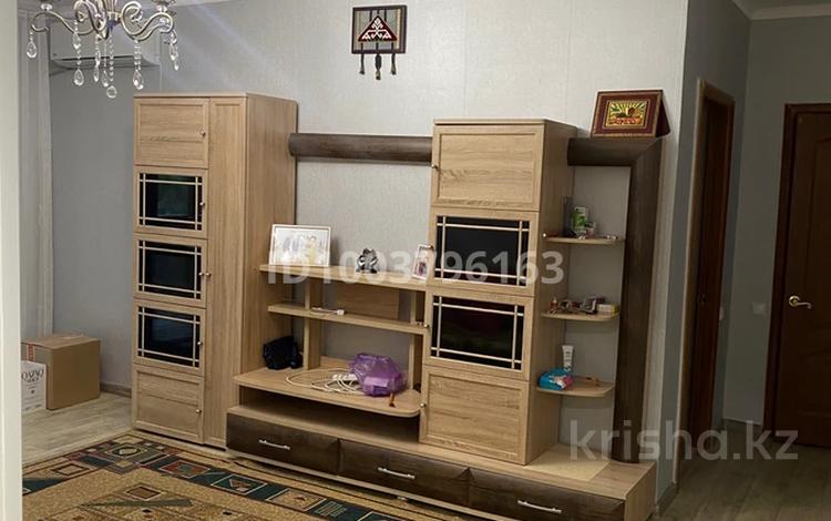 3-комнатная квартира · 63.7 м² · 1/5 этаж, Жунисова 114 — Облосполком, атриум за 22.5 млн ₸ в Уральске — фото 2