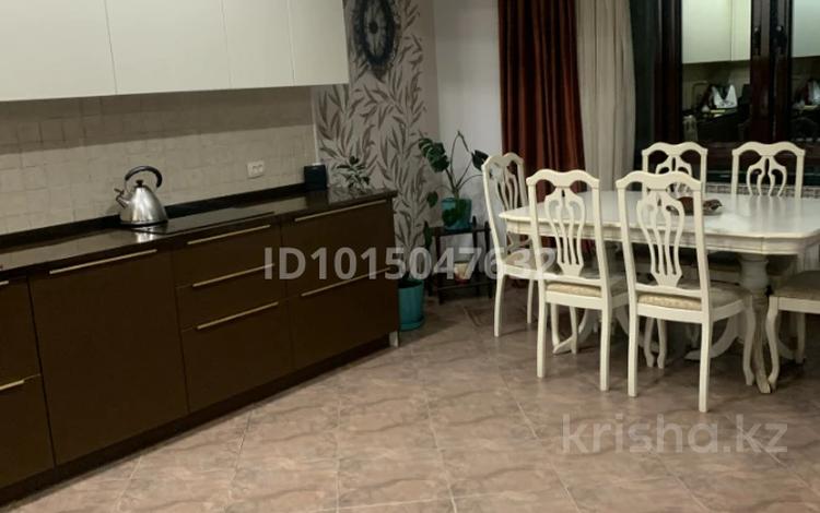 3-комнатная квартира · 134 м² · 10/16 этаж, Аль-Фараби 53 за 700 000 ₸ в Алматы — фото 2