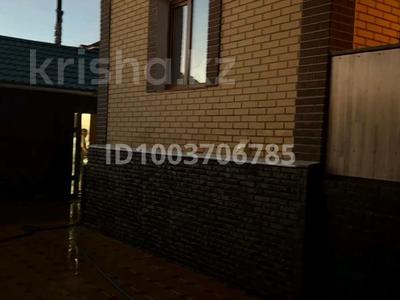 Жеке үй · 6 бөлме · 220 м² · 10 сот., Әлкей Марғұлана 34, бағасы: 80 млн 〒 в Жезказгане