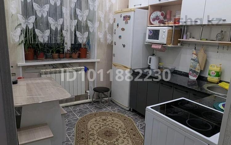 2-бөлмелі пәтер · 50 м² · 1/2 қабат, ул. Каныша Сатбаева 36, бағасы: 200 000 〒 в Жезказгане — фото 2