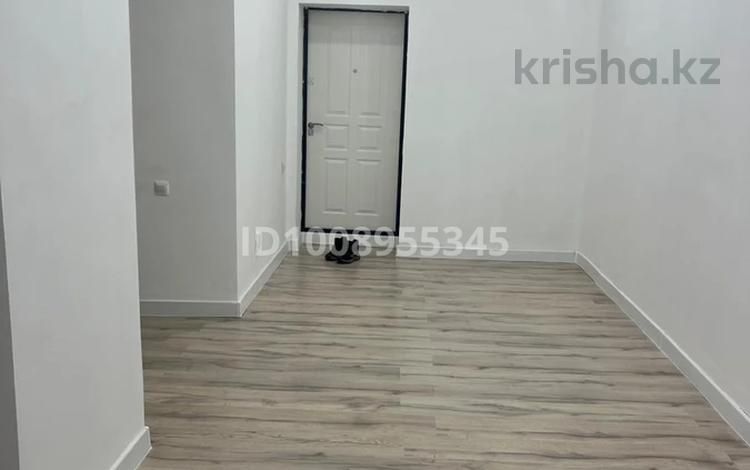2-бөлмелі пәтер · 88 м² · 5/5 қабат, Алтын орда ш/а., Оразы татеулы 19 Б, бағасы: 23.9 млн ₸ в Актобе, мкр. Алтын орда — фото 2