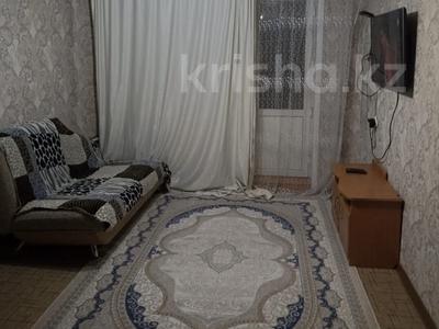 1-комнатная квартира, 32 м², 2/5 этаж помесячно, Крылова 49 за 85 000 〒 в Усть-Каменогорске