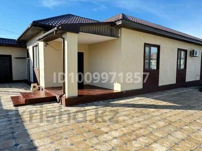 Отдельный дом · 4 комнаты · 220 м² · 8 сот., мкр Оркен, 47 18 — Рядом новый проспект Нурсая-Балыкшы за 45 млн 〒 в Атырау