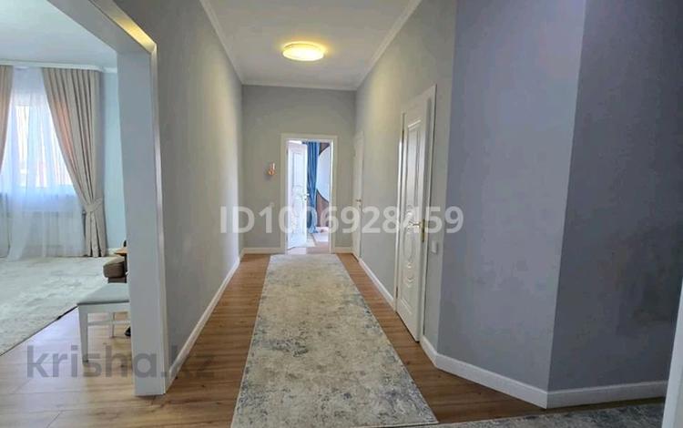 Отдельный дом · 4 комнаты · 222.1 м² · 10 сот., Камбар батыр — Улы дала за 49 млн 〒 в Косшы — фото 8