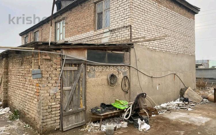 Отдельный дом · 3 комнаты · 166 м² · 10 сот., Ашимбаева 10 — Байзак Батыра за 38 млн 〒 в Таразе — фото 2