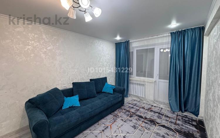 2-бөлмелі пәтер · 50 м² · 5/5 қабат, Караменде би 72, бағасы: 160 000 ₸ в Балхаше — фото 2