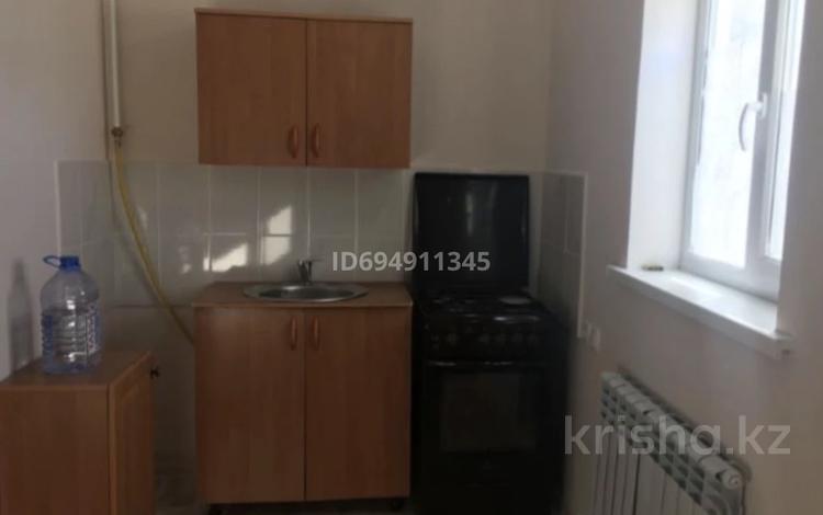 Жеке үй · 1 бөлме · 25 м² · 15 жүзд., Бірлік -ш/а., Бирлик, бағасы: 80 000 ₸ в Атырау, мкр	Бирлик — фото 13
