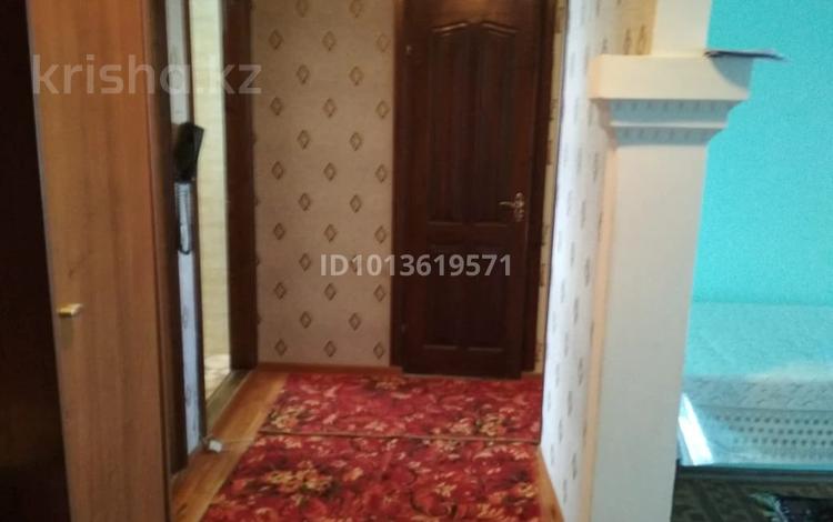 3-комнатная квартира · 63.5 м² · 4/6 этаж, мкр 8, Бр.Жубановых — проспект Молдагулова за 18.5 млн ₸ в Актобе — фото 2