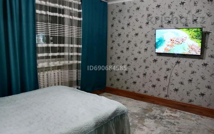 1-комнатная квартира · 35 м² · 4/5 этаж, Академика Павлова 105 — Пушкина 100, Абая, Академика Павлова, Беспаева, Акимат за 10 000 ₸ в Семее — фото 5