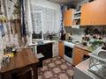 3-бөлмелі пәтер · 53 м² · 3/5 қабат, Б Шаяхметова 15, бағасы: 14.5 млн ₸ в Усть-Каменогорске — фото 2