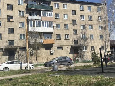 3-комнатная квартира · 53 м² · 3/5 этаж, Б Шаяхметова 15 за 14.5 млн ₸ в Усть-Каменогорске