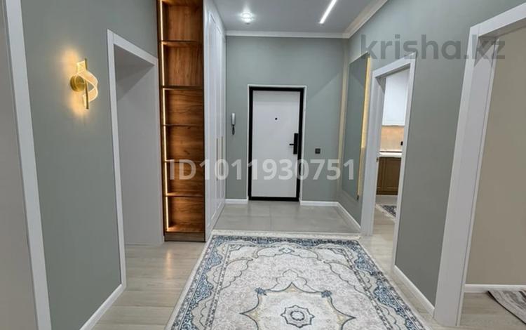 3-бөлмелі пәтер · 100 м² · 1/9 қабат, мкр. Алтын орда, мустафа Шокай 2е, бағасы: 42.5 млн 〒 в Актобе — фото 2