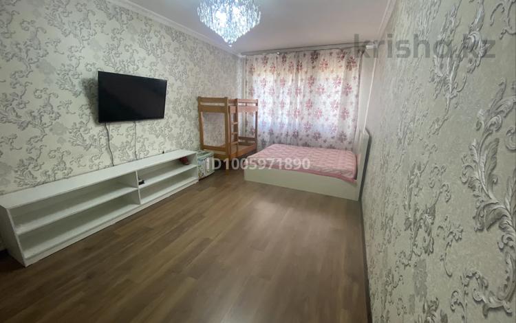 1-комнатная квартира · 45 м² · 5/5 этаж, мкр Саялы 85 — Магазин Ырыс за 200 000 ₸ в Алматы, Алатауский р-н — фото 2
