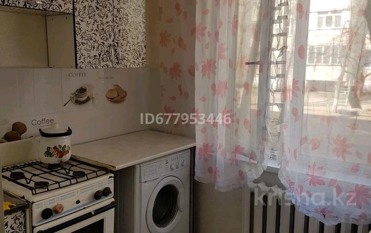 3-комнатная квартира · 60 м² · 1/5 этаж, 4-й мик за 20 000 ₸ в Конаеве — фото 2