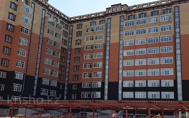 1-бөлмелі пәтер · 50 м² · 5/9 қабат, Алтын орда ш/а., бағасы: 20.5 млн ₸ в Актобе, мкр. Алтын орда — фото 2