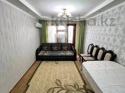 2-комнатная квартира, 46 м², 5/5 этаж, Ларина 9 за 12.3 млн 〒 в Уральске