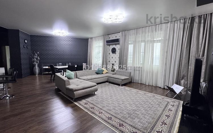 3-бөлмелі пәтер · 130.5 м² · 14/15 қабат, Абая 150/230 — Мынбаева Тургут Озала Абая Гайдара, бағасы: 95 млн ₸ в Алматы, Бостандыкский р-н — фото 2