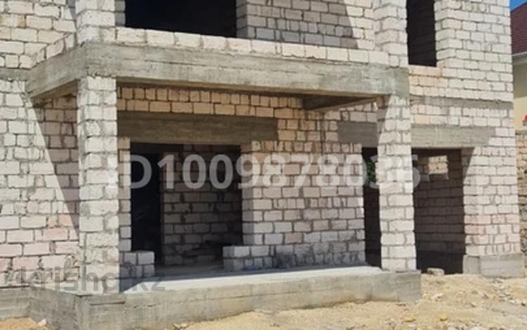 Отдельный дом · 4 комнаты · 310 м² · 7 сот., Ак Желкен 65 — Дом расположен по ул. Балауса, 65( пляжная улица) за 47 млн 〒 в Актау, мкр Приморский — фото 2