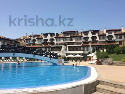 3-комнатная квартира · 98 м² · 1/3 этаж, Р-н Оклади , Морская Д-4 за 150 млн 〒 в Черноморце