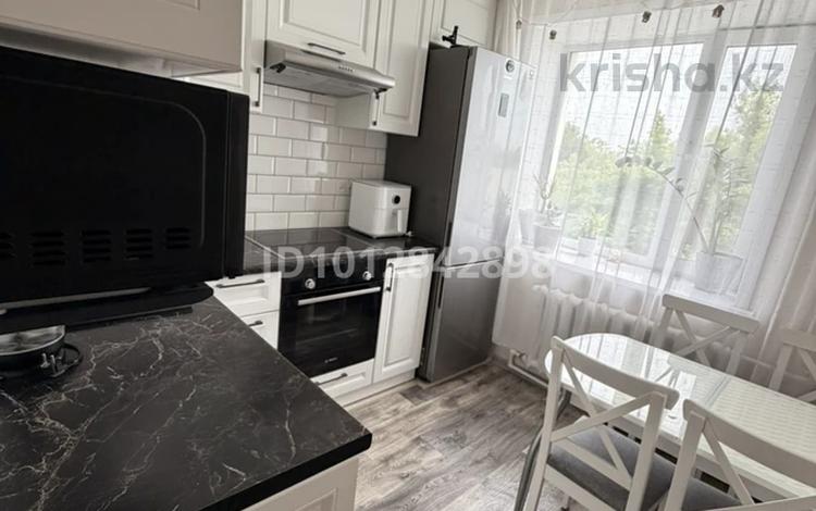 2-комнатная квартира · 50.1 м² · 3/4 этаж, мкр Фёдоровка , Юбилейная 5а за 19 млн ₸ в Караганде, Казыбек би р-н — фото 2