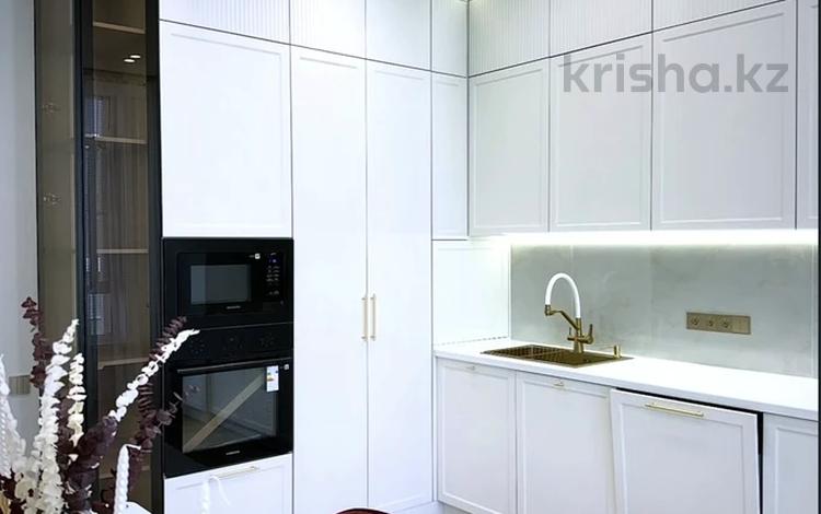 4-бөлмелі пәтер · 124 м² · 11 қабат, Манаса 109а, бағасы: 1 млн 〒 в Алматы, Алмалинский р-н — фото 2