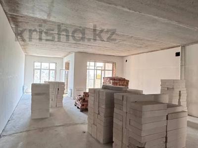 5-комнатная квартира · 147.2 м² · 3/6 этаж, мкр Михайловка , Касыма Аманжолова 96/3 за 56.4 млн ₸ в Караганде, Казыбек би р-н